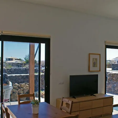 Artlab Residency. Estudio Este Casa vacanze Lajares